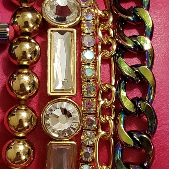 Betsey Johnson Watch and set of 5 bracelets - Picture 6 of 15